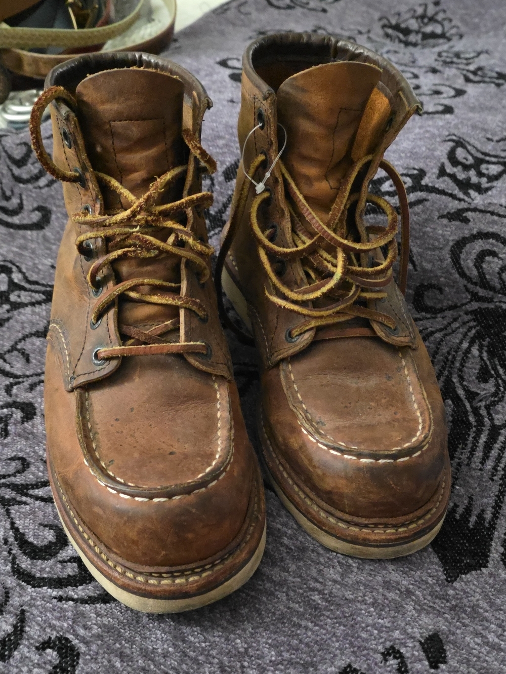 Red Wing Shoes Brown Leather Chukka Boots with Tan Laces